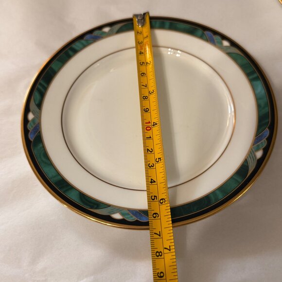 Lenox VTG “Kelly” 4 pc gold trim includes butter, salad, lunch, dinner plates-F - Picture 10 of 13